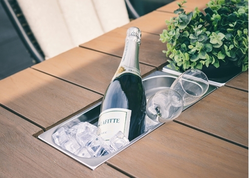 Baarikomplekt Apple Bee MILOU must / tiik / helehall, laud + 4 tooli
