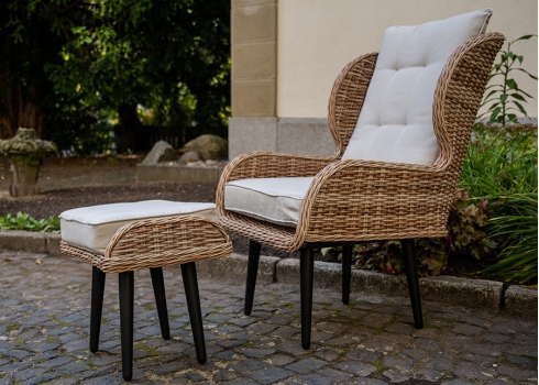 Aiamööbli komplekt Bello Giardino APERTO vask, 2 tugitooli järiga + diivanilaud